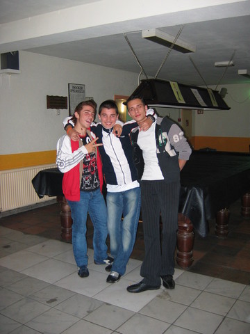 img 4542v