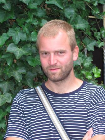 img 1176v